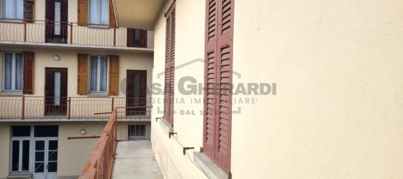 5 rooms House in Gandino, Italy No. 12819 8