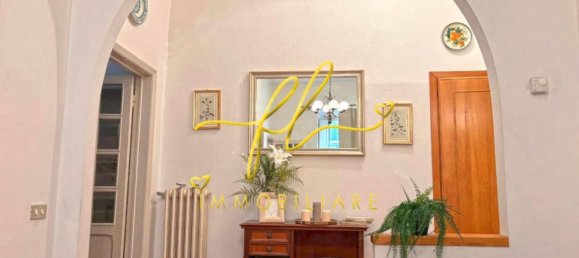 3 bedrooms Apartment in Volterra, Italy No. 44937 10