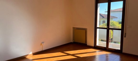 Apartamento de 3 dormitorios en Goito, Italy No. 359674 5