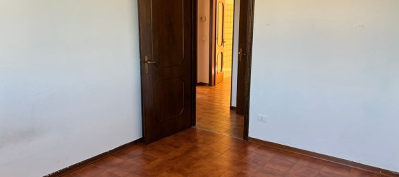 Apartamento de 3 dormitorios en Goito, Italy No. 359674 8