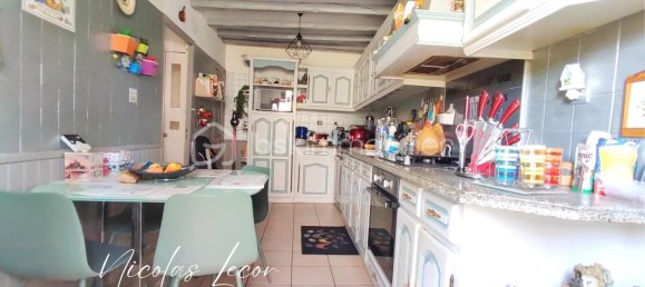 Adosado de 3 dormitorios en Foecy, France No. 239140 2