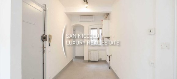 2 rooms Apartment in Florence, Italy No. 184635 3