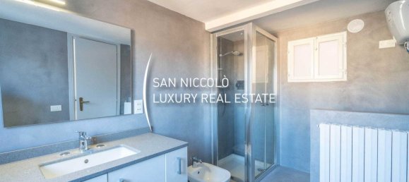 2 rooms Apartment in Florence, Italy No. 184635 10