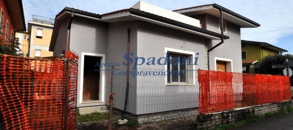 6 rooms House in Ponte Buggianese, Italy No. 122580 2