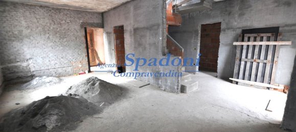6 rooms House in Ponte Buggianese, Italy No. 122580 3