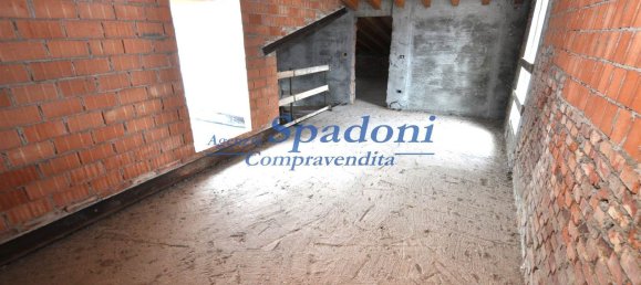6 rooms House in Ponte Buggianese, Italy No. 122580 7