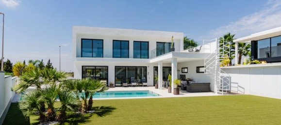 4 bedrooms Villa in La Marina, Spain No. 261790 16