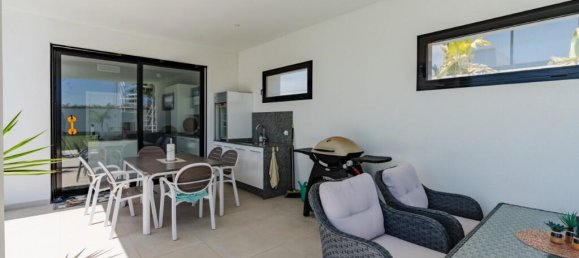 4 bedrooms Villa in La Marina, Spain No. 261790 5