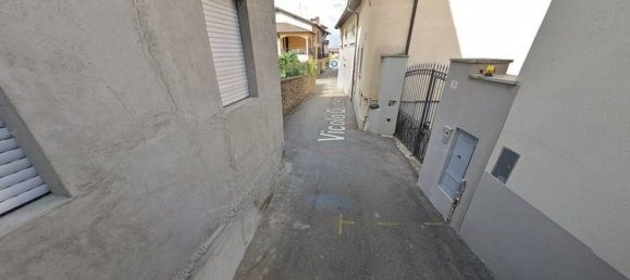 3 bedrooms Apartment in Veniano, Italy No. 313799 7