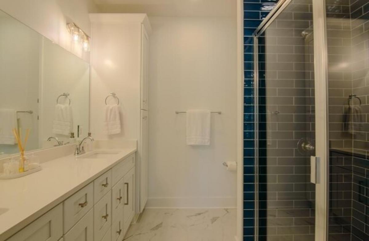 3 Schlafzimmer Haus in Eastpoint, USA, Nr. 393615