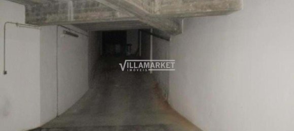 Парковка 262м² в Энтронкаменту, Португалия № 64773 2
