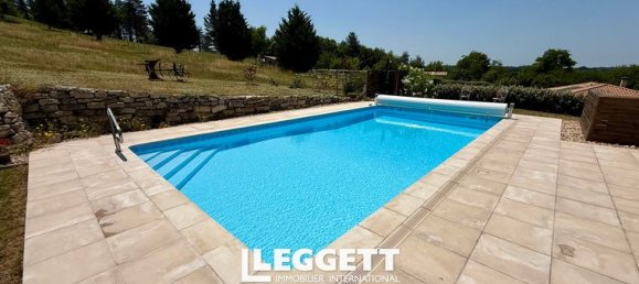 Замки и поместья с 3 спальнями в Шале, Франция № 306169 4