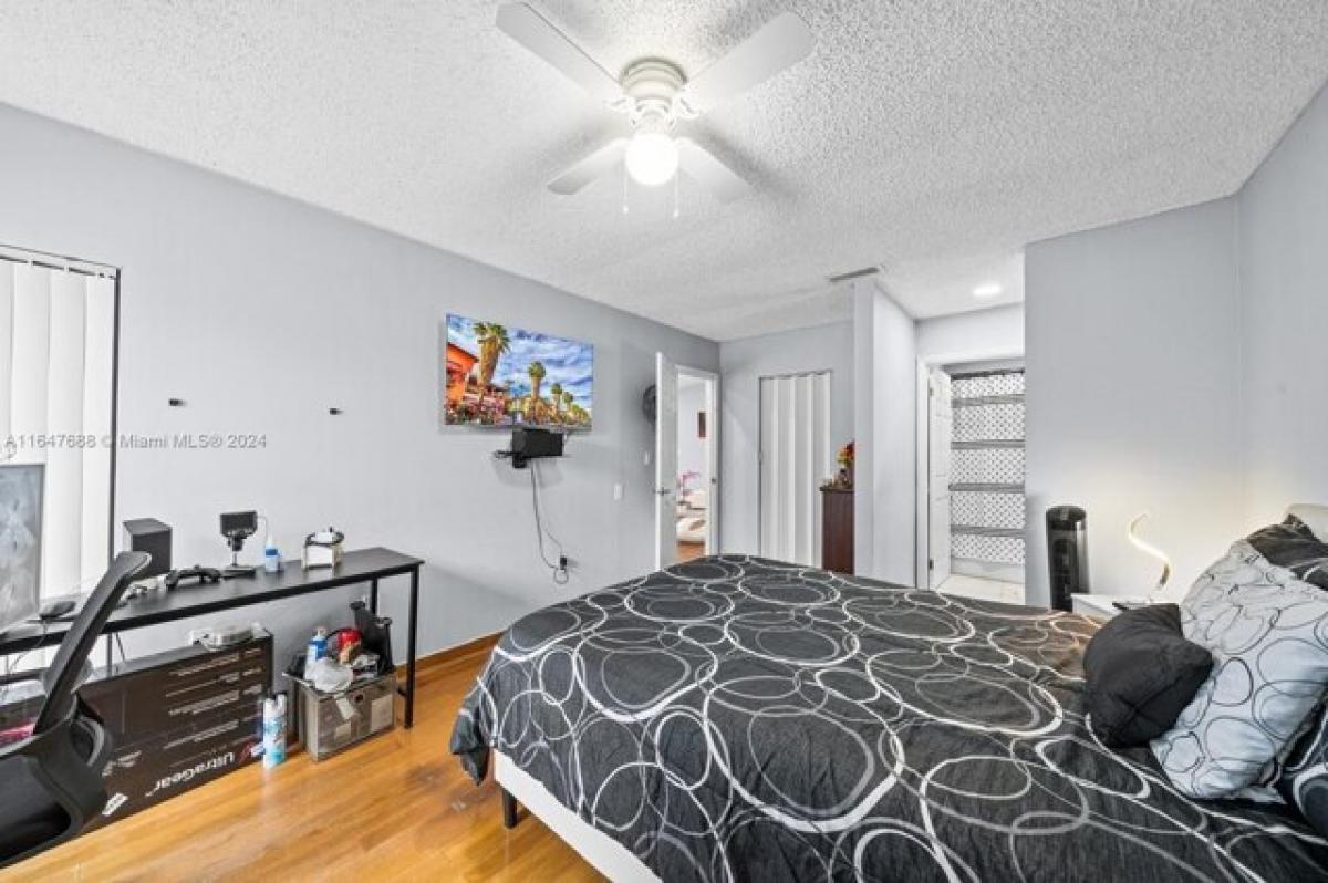 3 Schlafzimmer Haus in Miami, USA, Nr. 305472