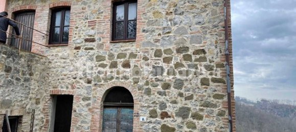 4 bedrooms House in Monteleone d'Orvieto, Italy No. 305837 10