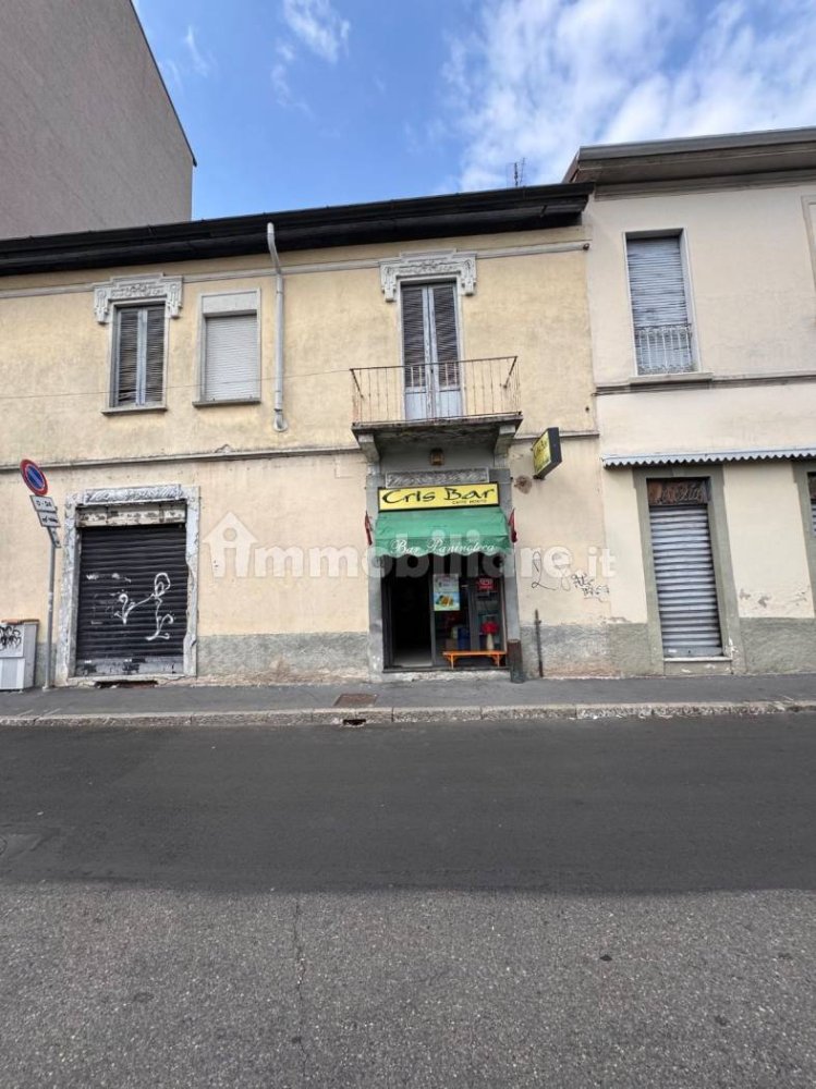 1 room Commercial property in Milan, Italy No. 310888