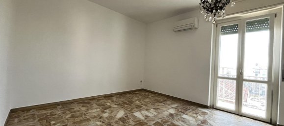 Apartamento de 3 habitaciónes en Vigevano, Italy No. 184325 5
