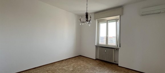 Apartamento de 3 habitaciónes en Vigevano, Italy No. 184325 44