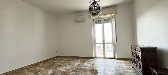 Apartamento de 3 habitaciónes en Vigevano, Italy No. 184325 6