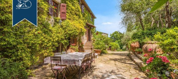 12 bedrooms Villa in Greve in Chianti, Italy No. 377800 11