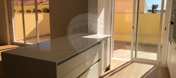 2 bedrooms Duplex in Cascais, Portugal No. 161217 4