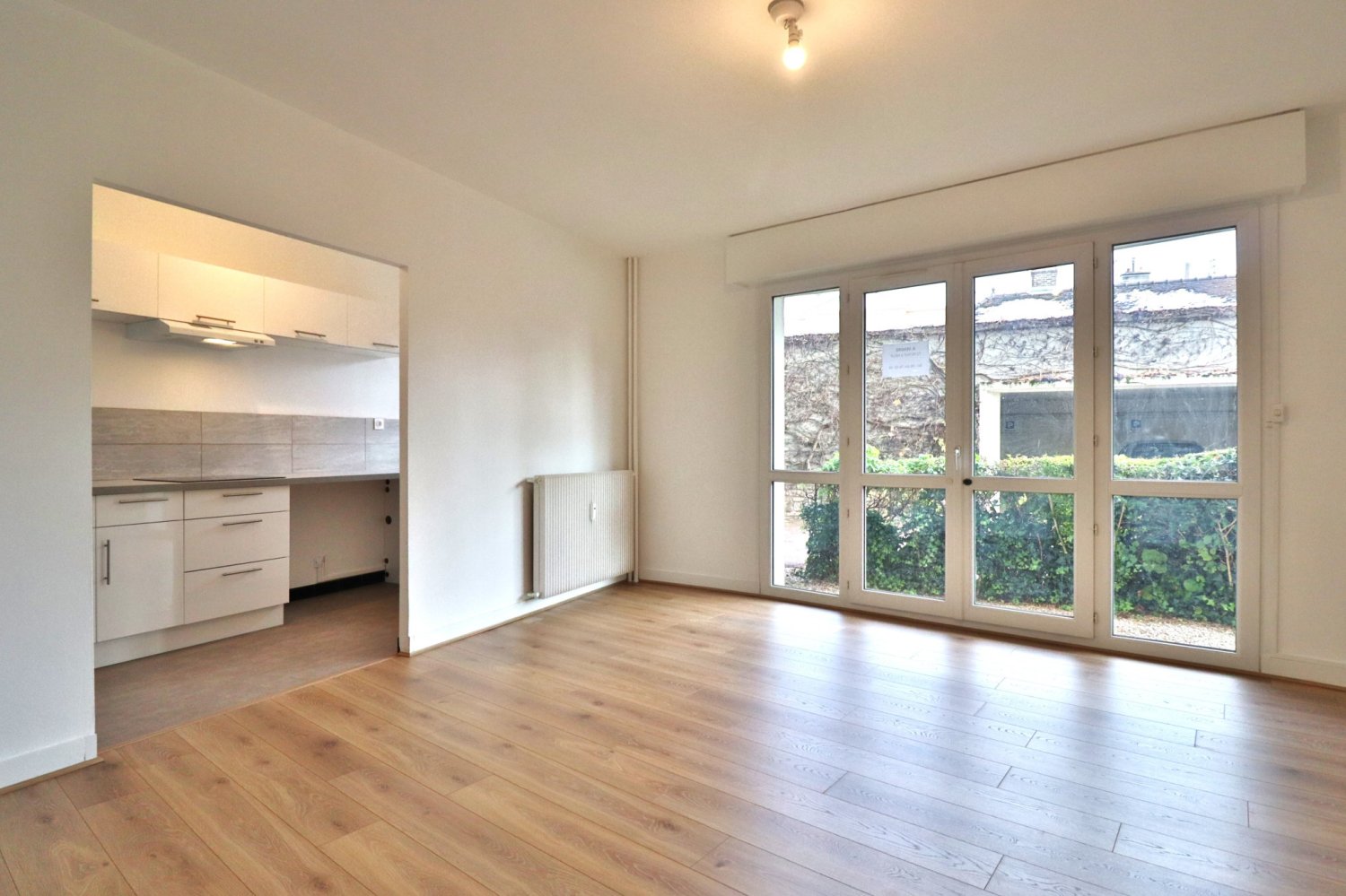 Apartamento de 1 dormitorio en Troyes, France No. 160431