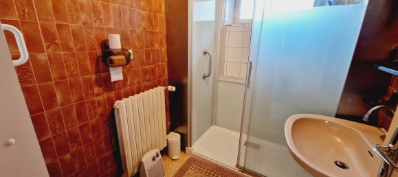 Casa de 4 dormitorios en Melay, France No. 251844 8