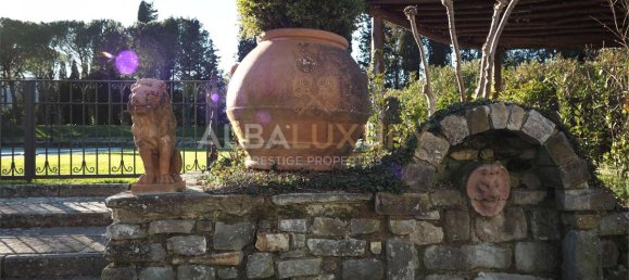 8 bedrooms Villa in Pontassieve, Italy No. 506 9