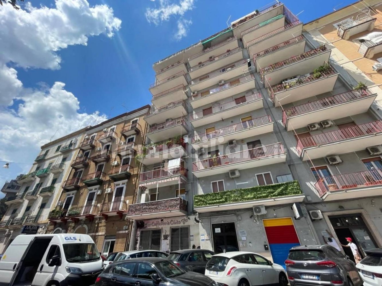 Apartamento T3 em Taranto, Italy N.º 297931