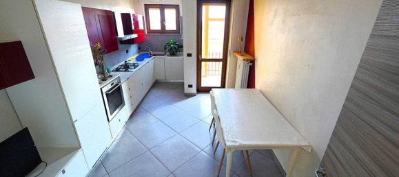 2 bedrooms Apartment in Orbassano, Italy No. 267837 2