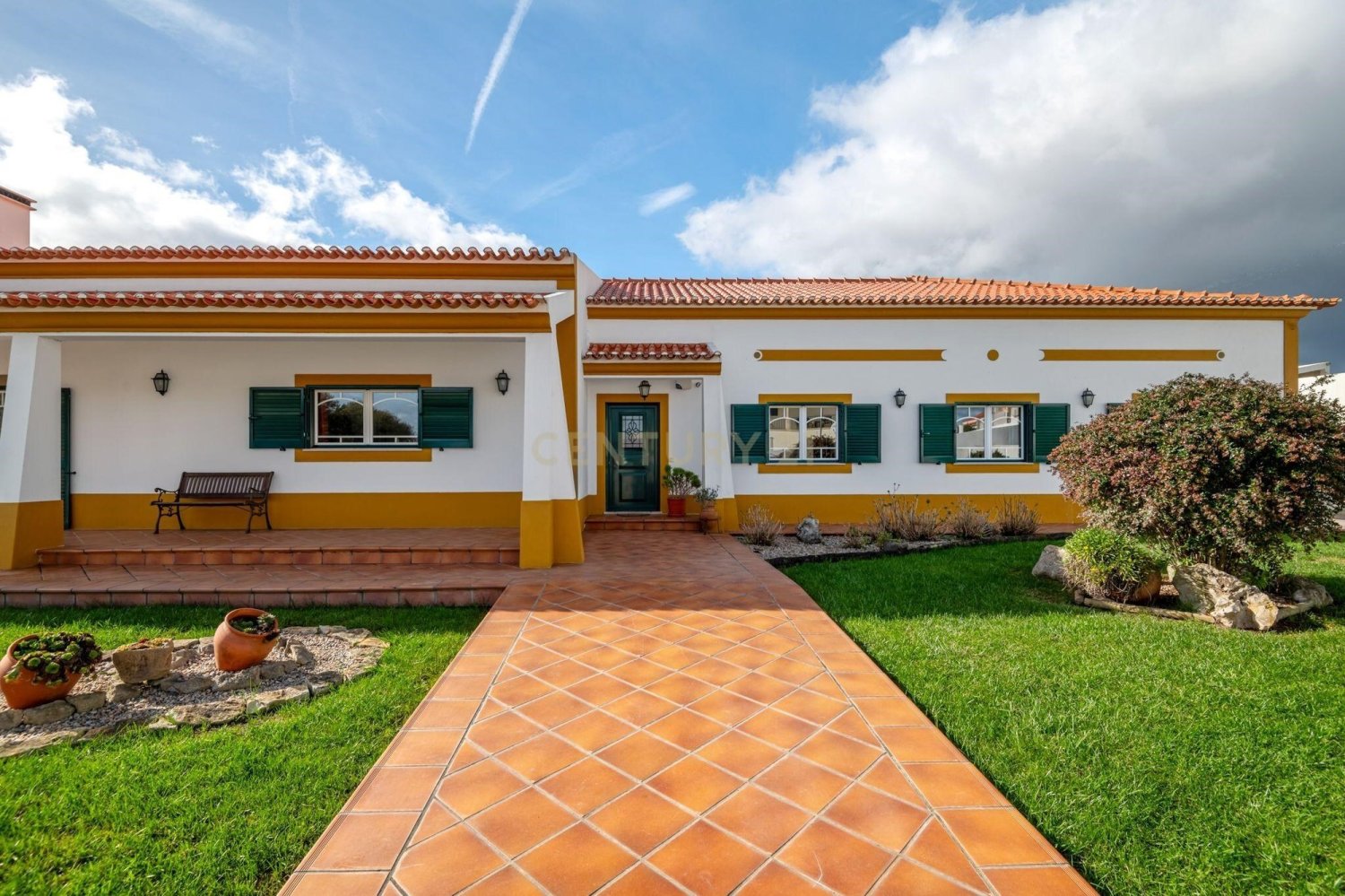 5 bedrooms Villa in Alcoentre, Portugal No. 109473