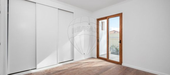 Дом с 3 спальнями в Фуншал, Португалия № 184310 9