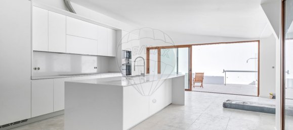 Дом с 3 спальнями в Фуншал, Португалия № 184310 6