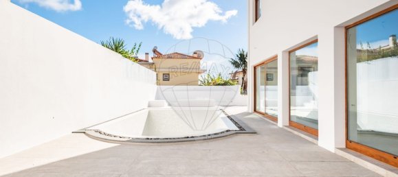 Дом с 3 спальнями в Фуншал, Португалия № 184310 7