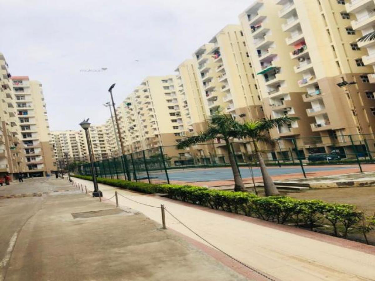 3 bedrooms House in Ghaziabad, India No. 13371