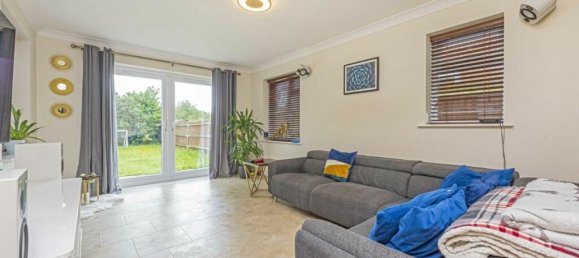 Casa T4 em Sunbury-on-Thames, United Kingdom N.º 10189 2