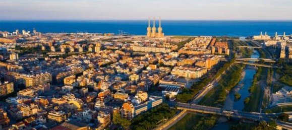 Квартира с 2 спальнями в Бадалона, Испания № 97288 13