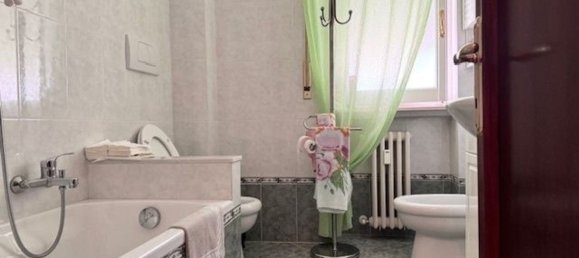 8-Zimmer Wohnung in Livorno, Italy, Nr. 281219 14