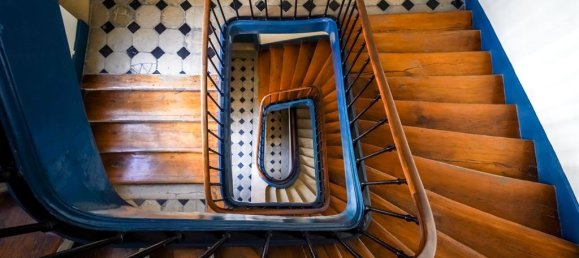 2 bedrooms Apartment in Paris, France No. 164612 5