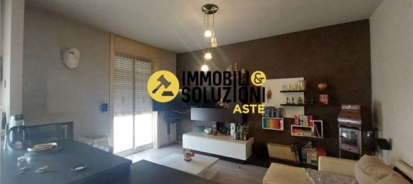 3 rooms Apartment in Gallarate, Italy No. 179884 40
