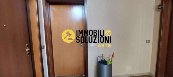 3 rooms Apartment in Gallarate, Italy No. 179884 3