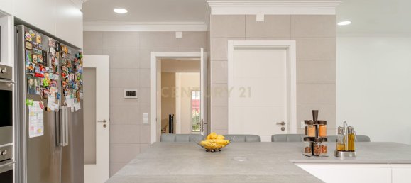 Дом с 5 спальнями в Синтра, Португалия № 134259 15