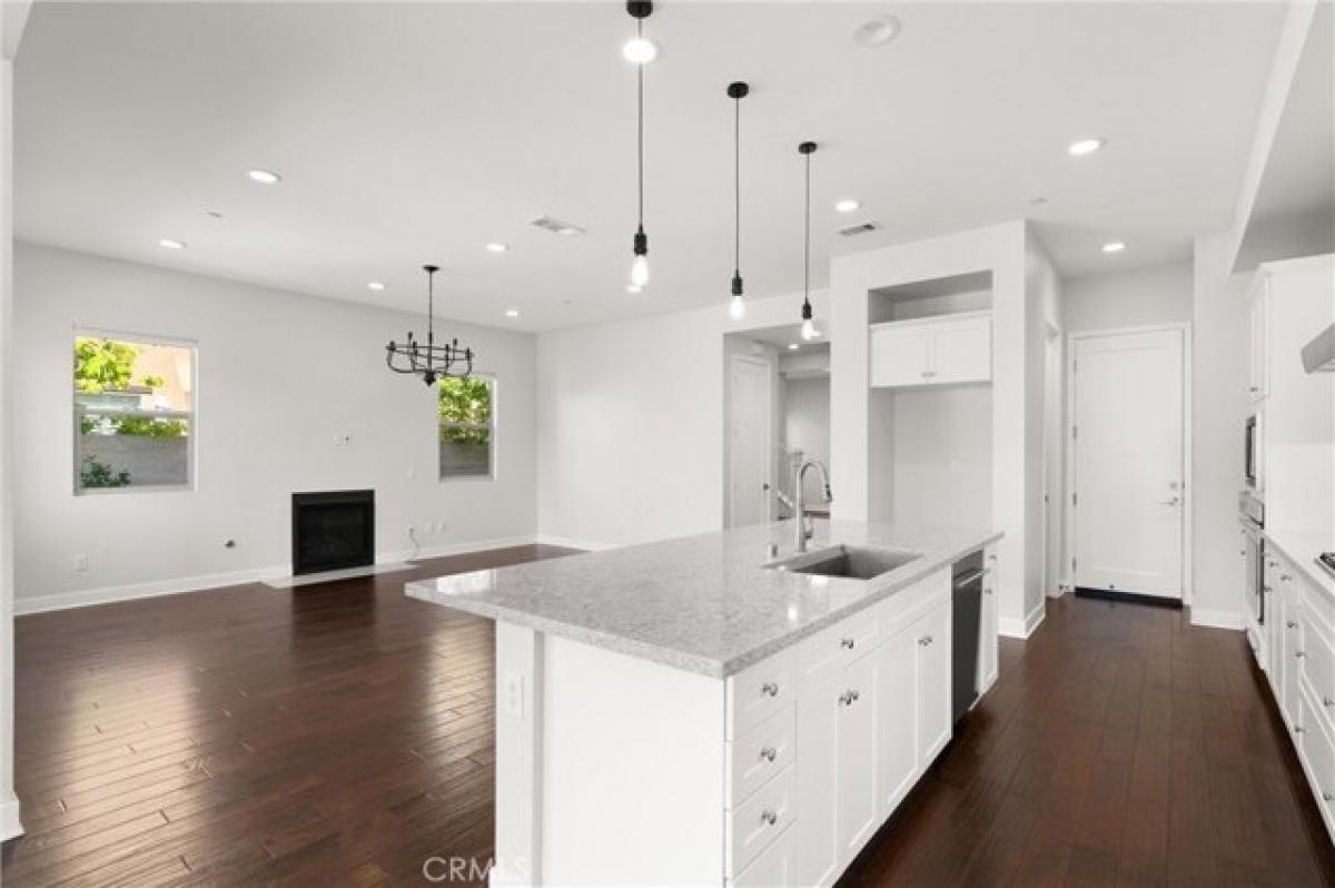 Дом с 6 спальнями в Санта Ана, США № 414328