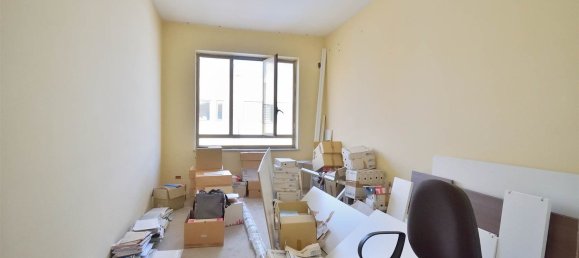 140m² Office in Ariccia, Italy No. 276051 12