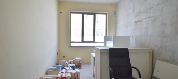 140m² Office in Ariccia, Italy No. 276051 11