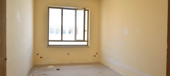 140m² Office in Ariccia, Italy No. 276051 7