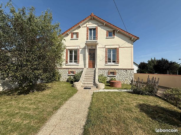 3 bedrooms House in Cosne-Cours-sur-Loire, France No. 355282