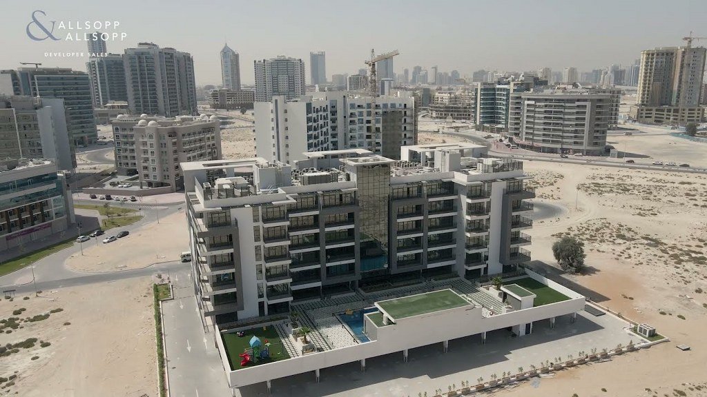 6968m² Land in Dubai, UAE No. 9049