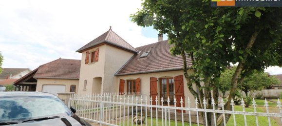 4 bedrooms House in Chaussin, France No. 190732 9