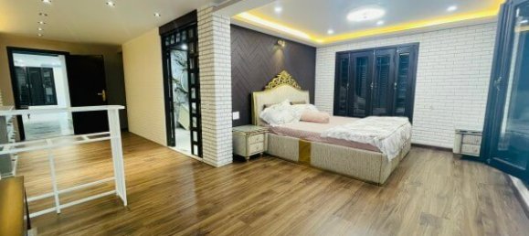 421.2m² Villa in District 7, Vietnam No. 7592 6