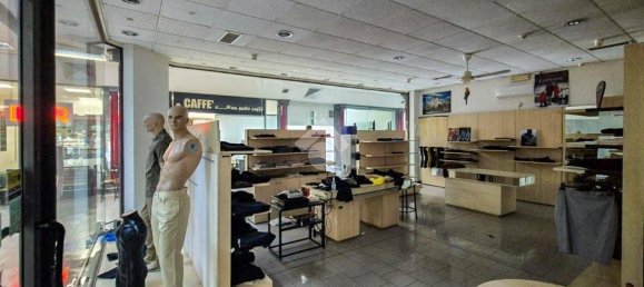 72m² Commercial property in Piacenza, Italy No. 308769 9